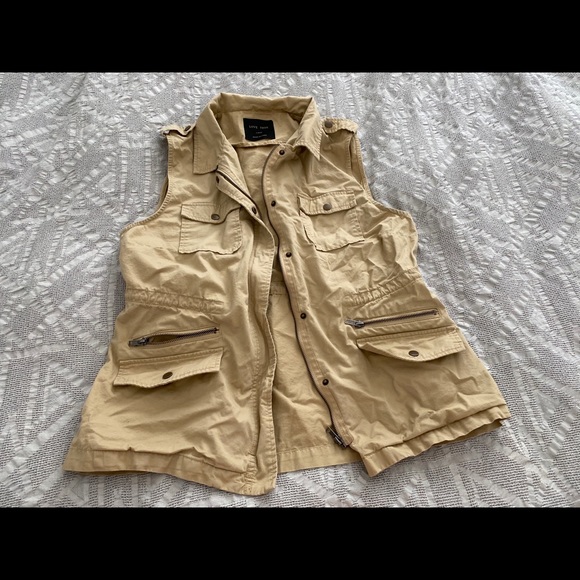 Love Tree Vest - Picture 4 of 4